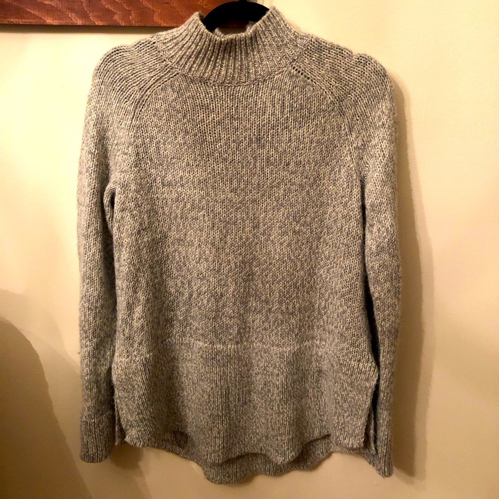 NWOT Max Studio sweater